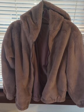 Plush Hooded Faux Fur Jacket - Taupe